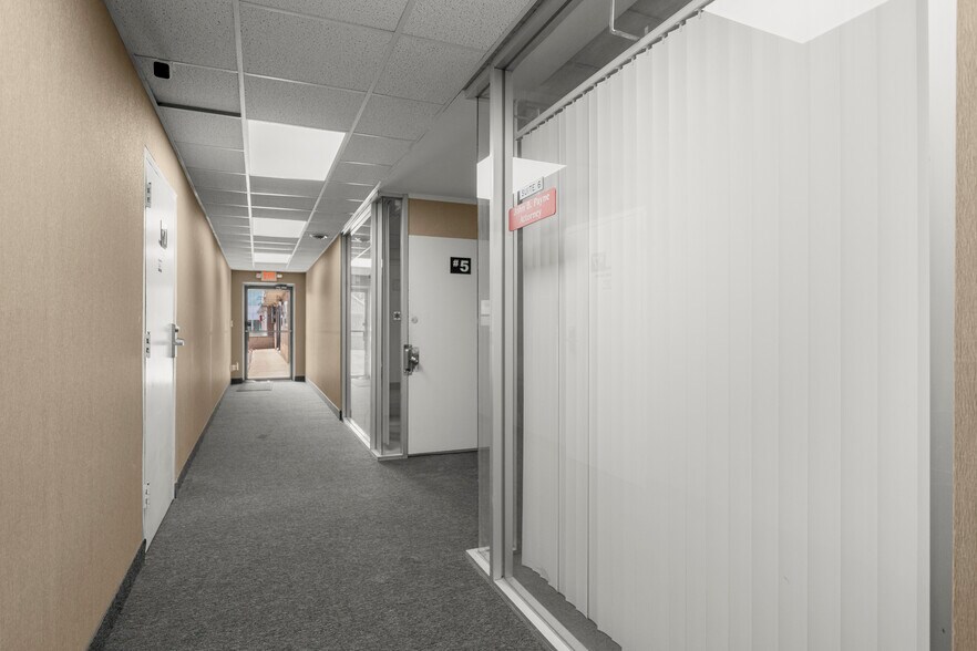 More Photos Of 1800 Grindley Park St, Dearborn Office For Lease