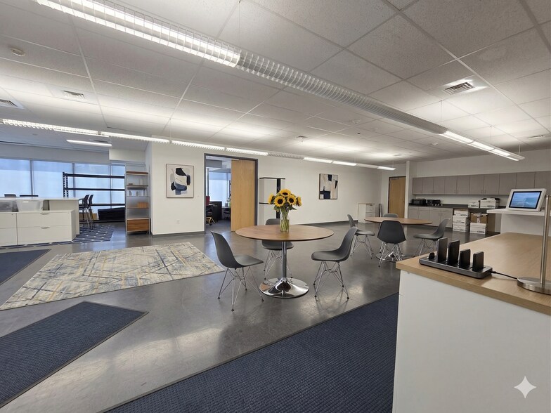 More Photos Of 11211 E Arapahoe Rd, Englewood Research And Development For Sale