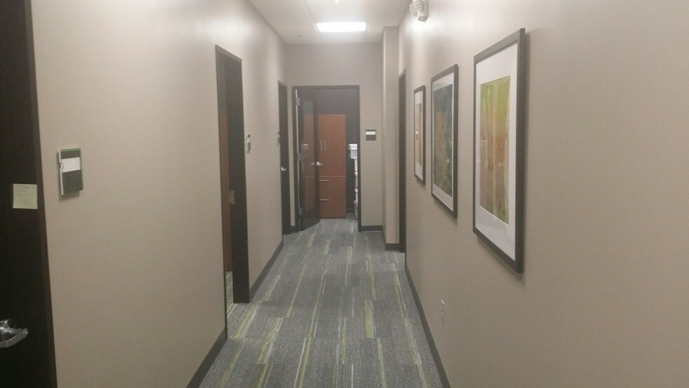 More Photos Of 101 Cosgrove Hill Ave, Chapel Hill Medical For Sale