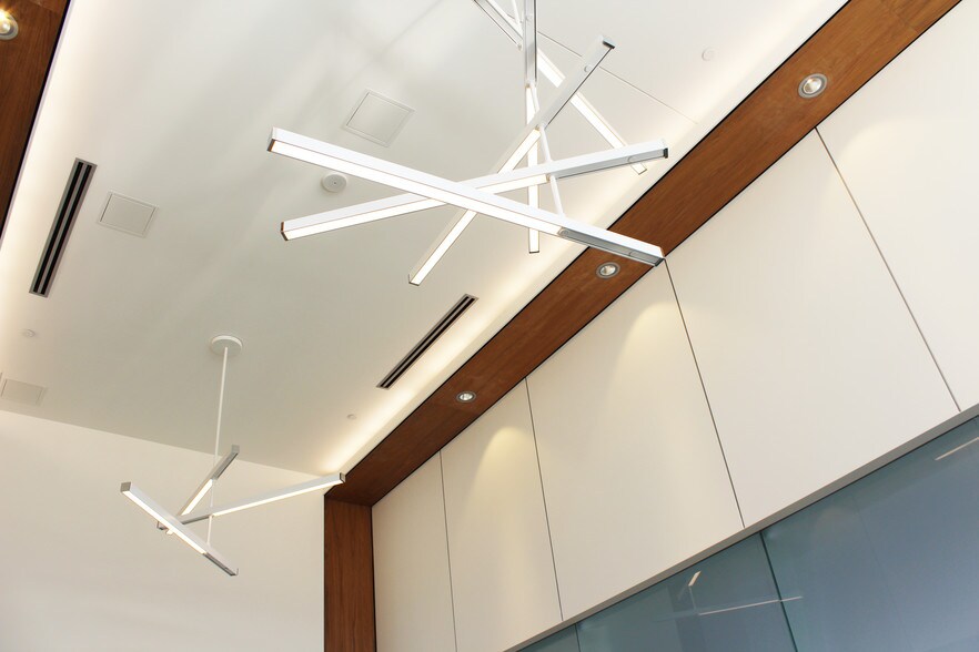 More Photos Of 9150 Boul Leduc, Brossard Office For Lease