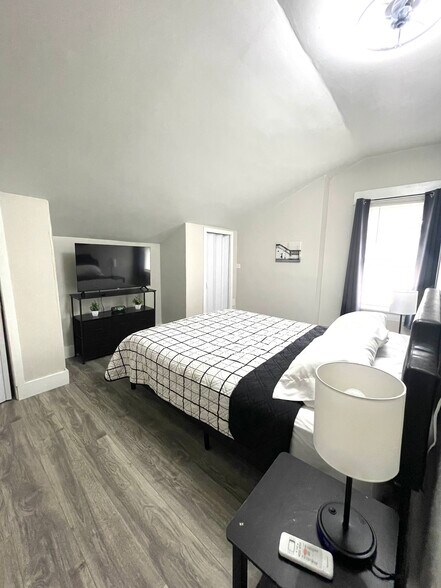 More Photos Of 1333 Scott St, Covington Apartments For Sale