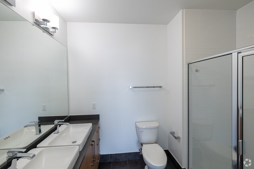 More Photos Of 2900 Main Line Blvd, Alexandria Apartments For Sale