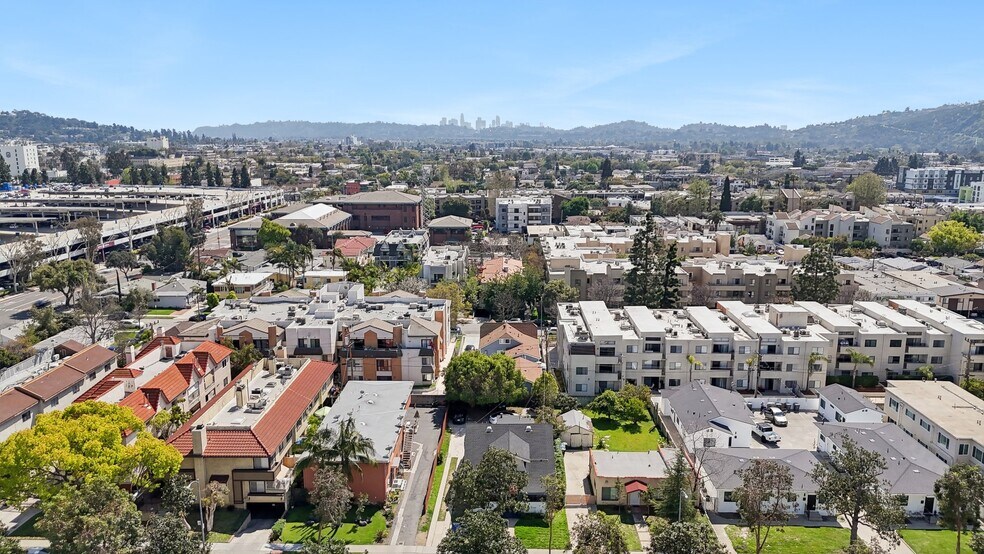 More Photos Of 426 Ivy St, Glendale Apartments For Sale