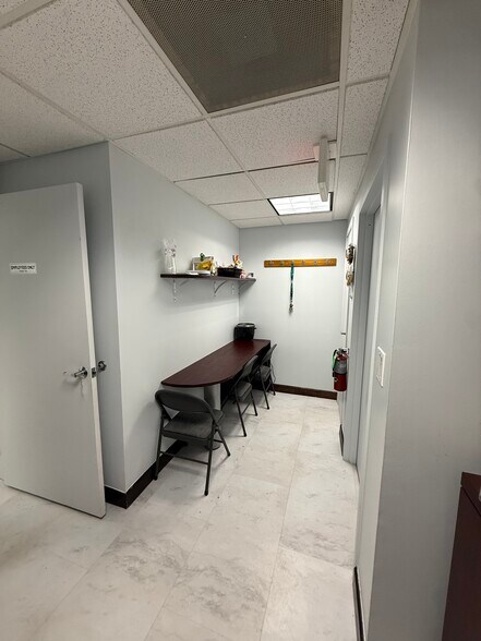 More Photos Of 225 Gordons Corner Rd, Manalapan Township Medical For Lease