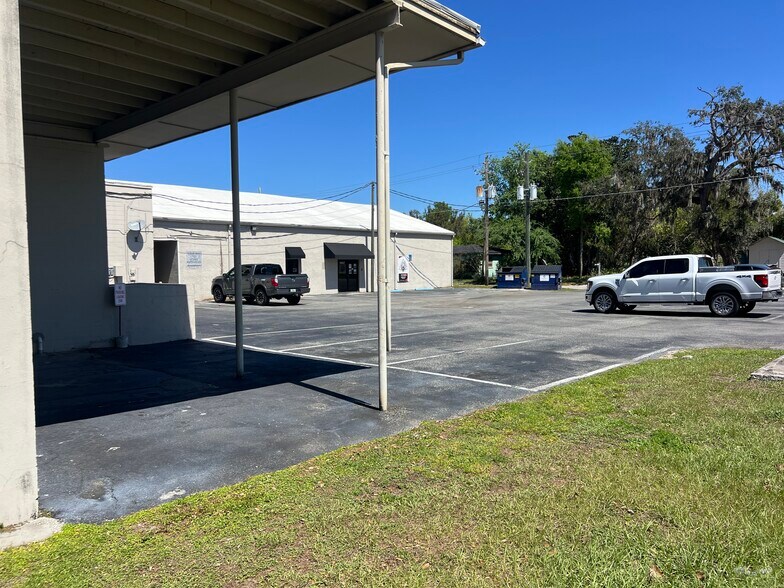 More Photos Of 14519 6th St, Dade City Storefront Retail Office For Lease