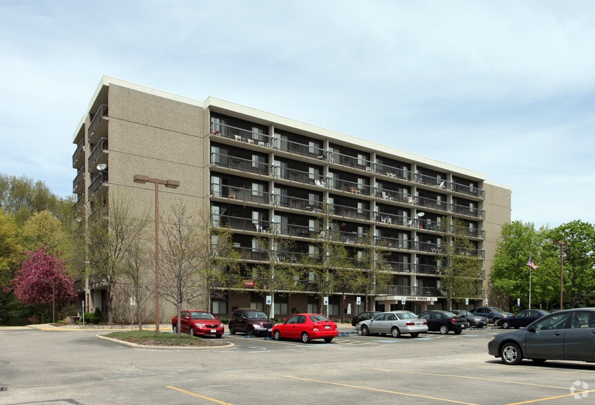 Primary Photo Of 710 White Pond Dr, Akron Apartments For Sale