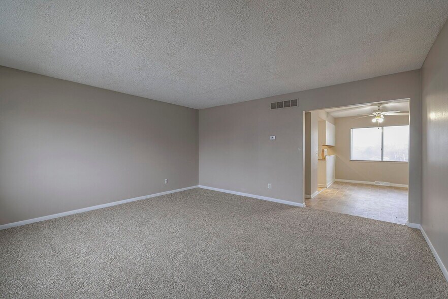 More Photos Of 6820 Chapel Dr, Belton Apartments For Sale