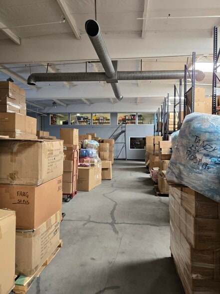 More Photos Of 4226 Valley Fair St, Simi Valley Manufacturing For Sale