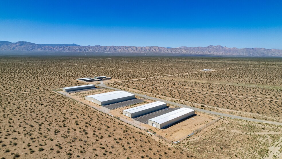 More Photos Of 5650 Lindbergh Blvd, California City Warehouse For Sale