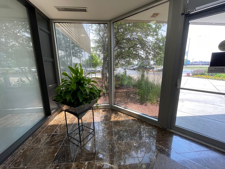More Photos Of 4747 Lincoln Mall Dr, Matteson Office For Lease