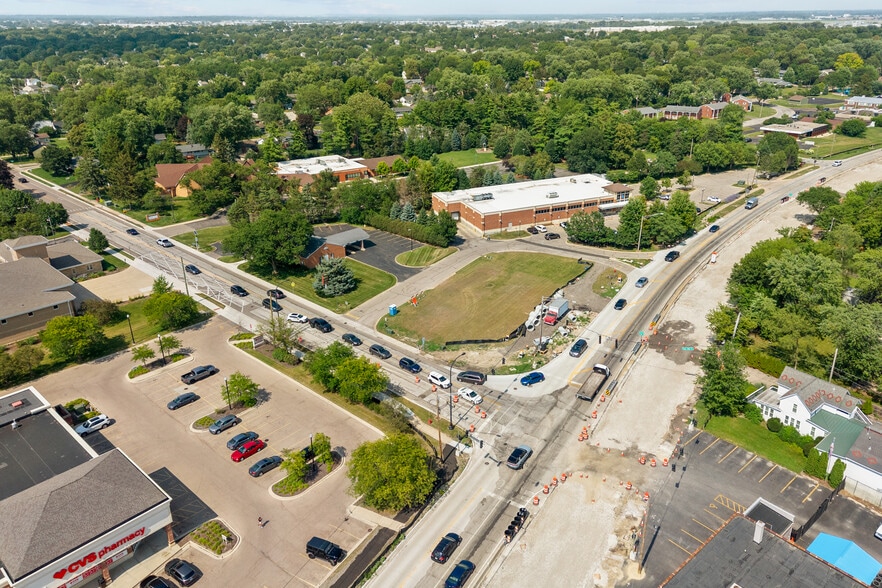 More Photos Of 111 East Side Dr, Geneva Office For Sale
