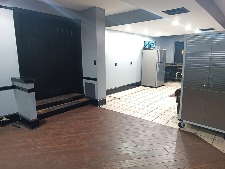 More Photos Of 2650-2652 E Somerset St, Philadelphia Restaurant For Lease