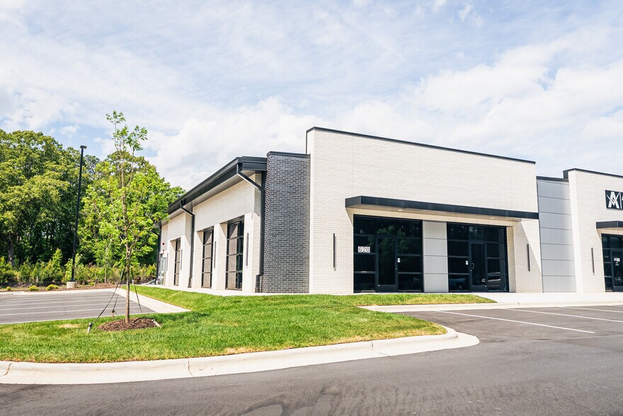 More Photos Of 600 Timber Dr E, Garner Unknown For Lease