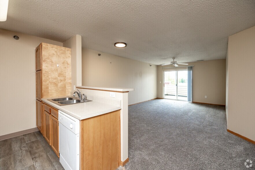 More Photos Of 8845 Northpark Ct, Johnston Apartments For Lease