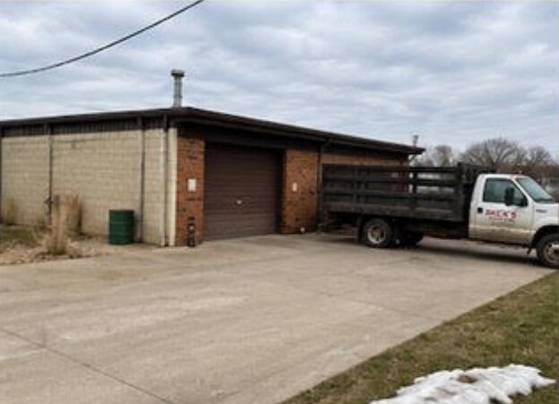 More Photos Of 3121 SE 14th St, Des Moines Warehouse For Sale