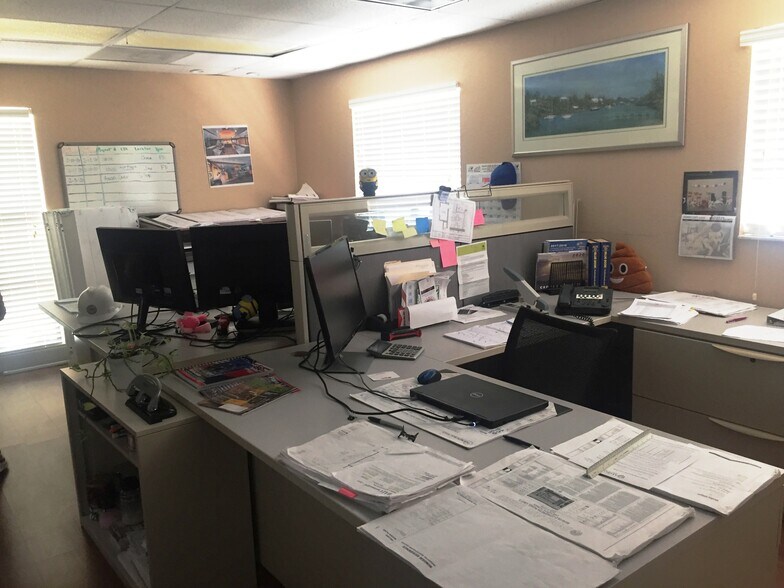 More Photos Of 8109 E Dr Martin Luther King Jr Blvd, Tampa Office For Sale
