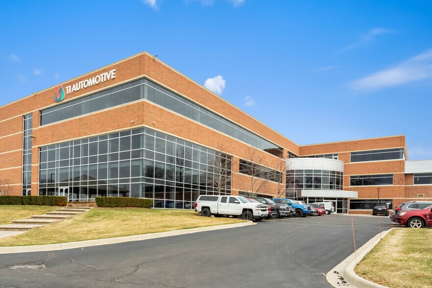 More Photos Of 2020 Taylor Rd, Auburn Hills Office For Sale