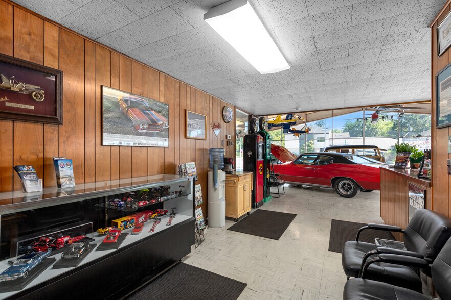 More Photos Of 1212 S Main St, Kalispell Auto Dealership For Sale