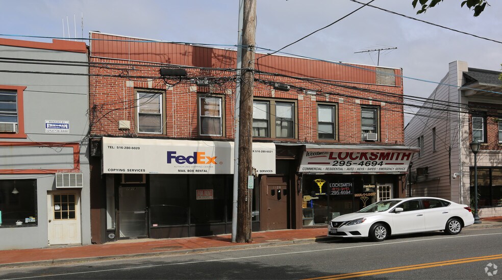 Primary Photo Of 1018-1020 Broadway, Woodmere Storefront Retail Residential For Lease