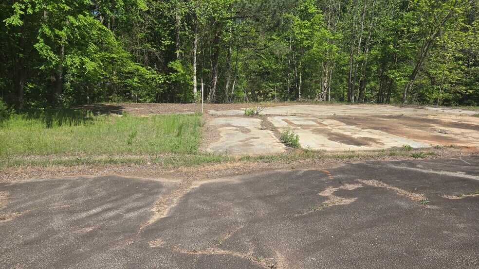 More Photos Of 7115 Jackson Hwy, Covington Land For Sale