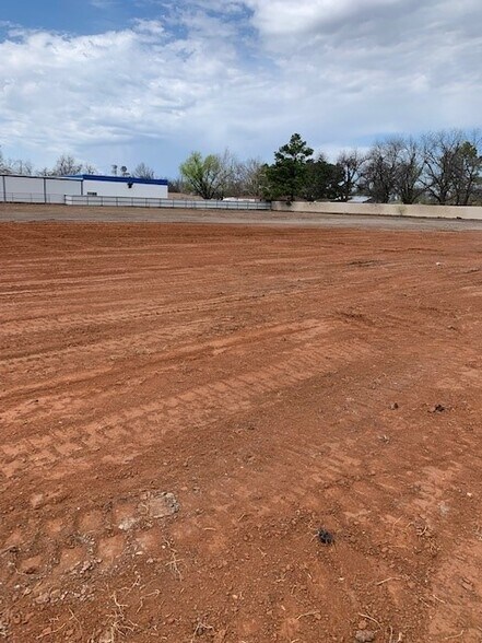 More Photos Of 5519 SE 15th St, Del City Land For Lease