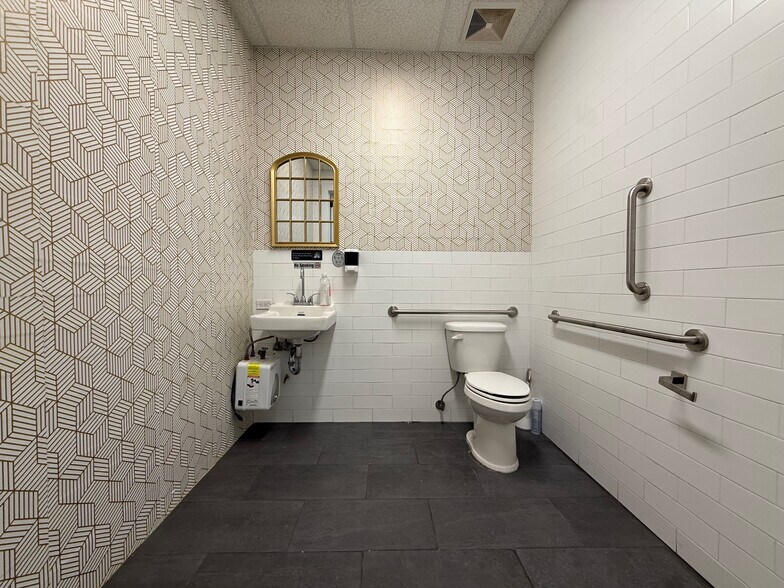 More Photos Of 1440 Fulton St, Brooklyn Storefront Retail Residential For Lease