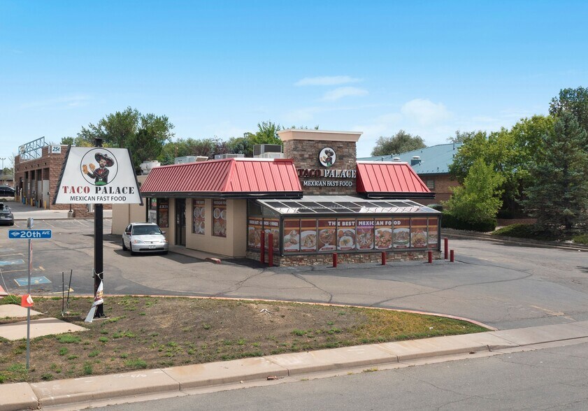 More Photos Of 2020 E Bridge St, Brighton Fast Food For Sale