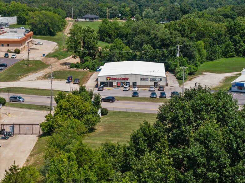 More Photos Of 1812 S Business 54, Eldon Bank For Sale