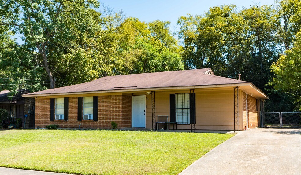 More Photos Of , Montgomery Specialty For Sale