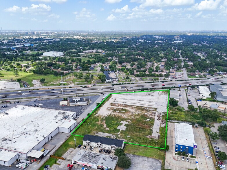 More Photos Of 4900 North Fwy, Houston Land For Lease