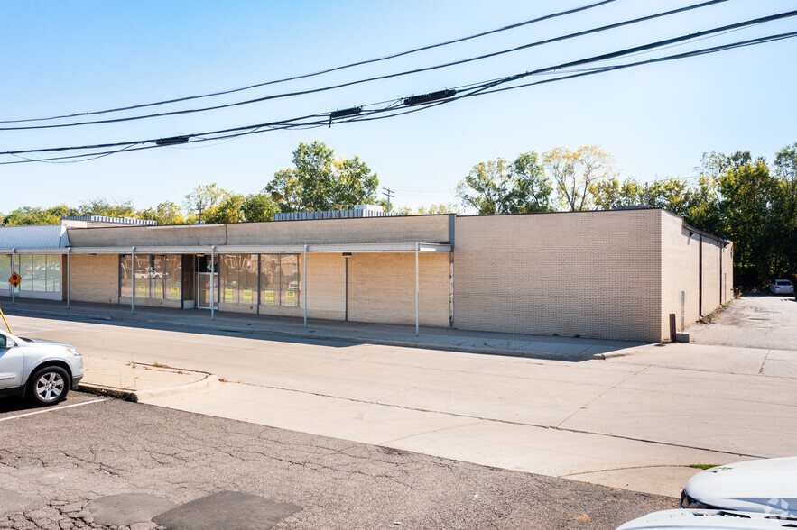 Primary Photo Of 22611-22633 Michigan Ave, Dearborn Freestanding For Sale