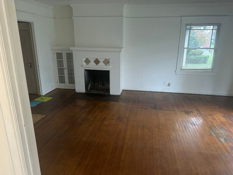 More Photos Of 150 W Stadium Dr, Stockton Apartments For Sale
