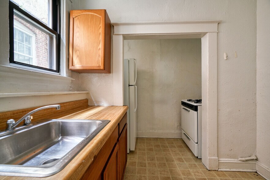 More Photos Of 2107-2111 Park Ave, Baltimore Apartments For Sale