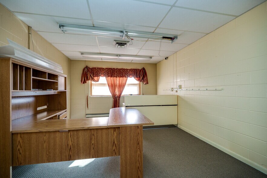 More Photos Of 531 W Ash St, Piqua Religious Facility For Sale