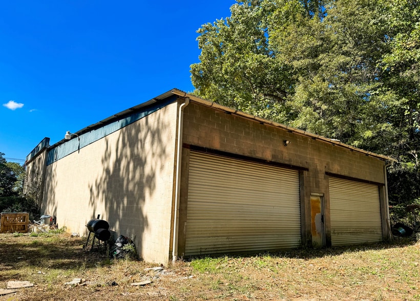 More Photos Of 2460 Moreland Ave, Atlanta Warehouse For Sale
