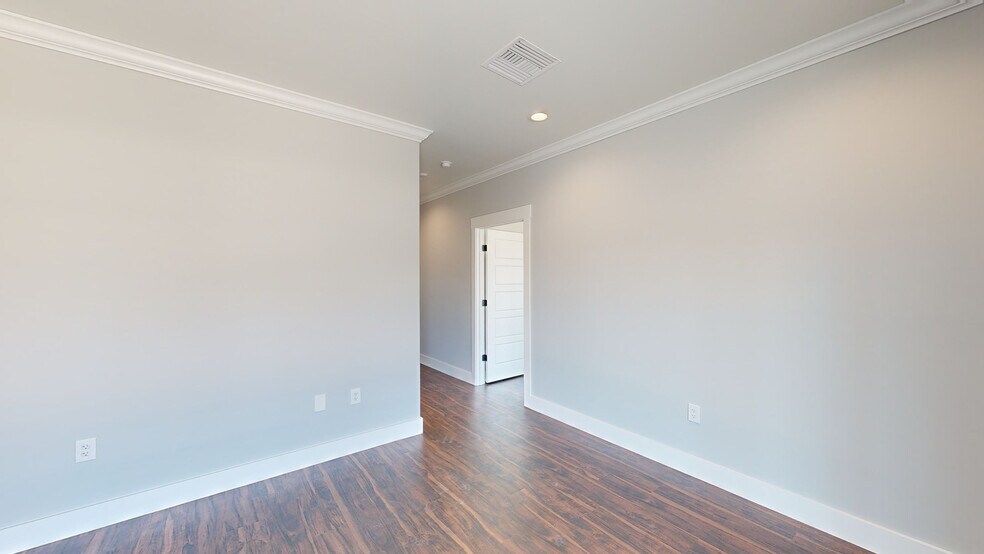 More Photos Of 1615 Corsair Ln, Middleburg Unknown For Lease