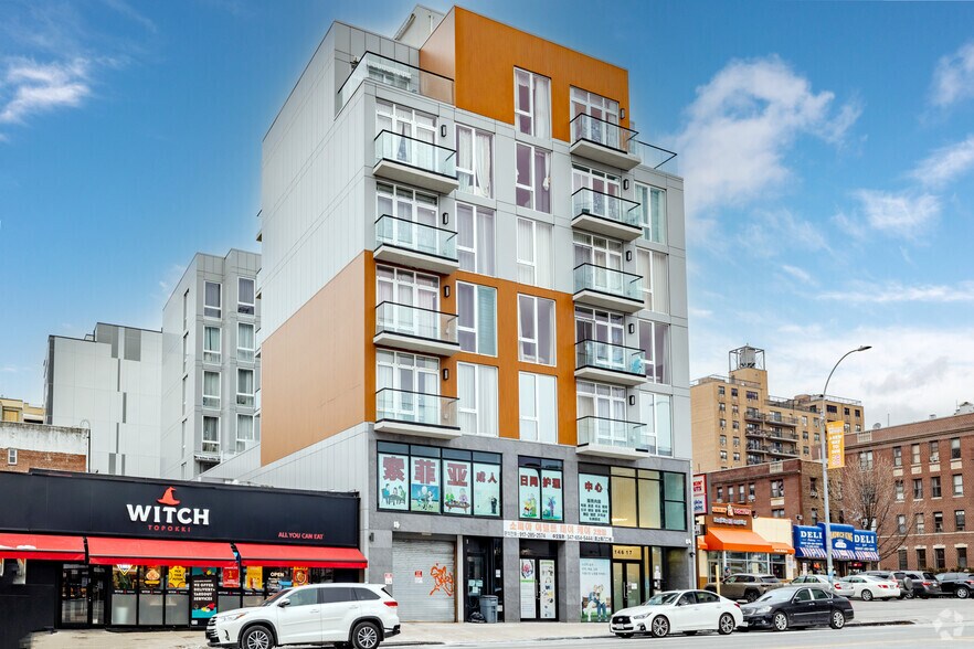 More Photos Of 146-17 Northern Blvd, Flushing Apartments For Lease