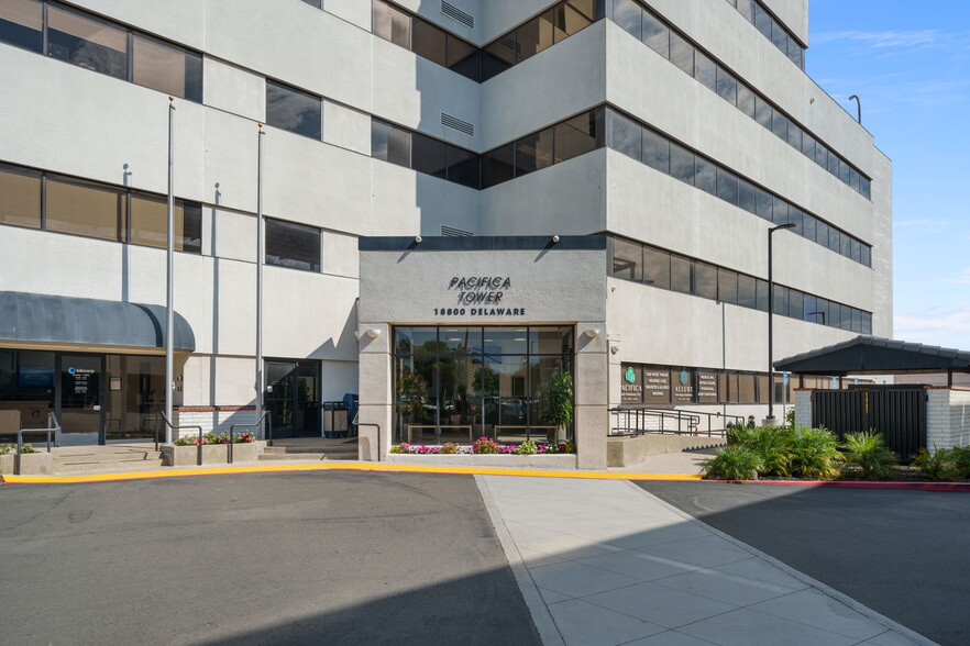 More Photos Of 18800 Delaware St, Huntington Beach Medical For Lease