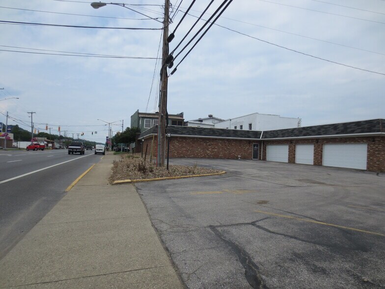 More Photos Of 1007 Smith St, Milton General Retail For Sale