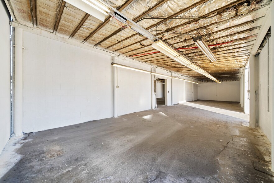 More Photos Of 44632 Trevor Ave, Lancaster Light Manufacturing For Sale