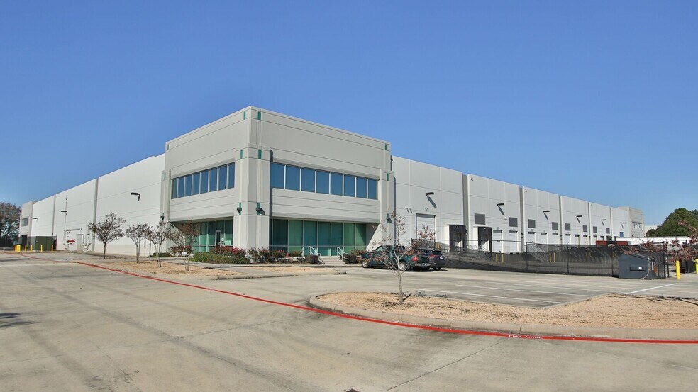 More Photos Of 100 Northpark Central Dr, Houston Unknown For Lease