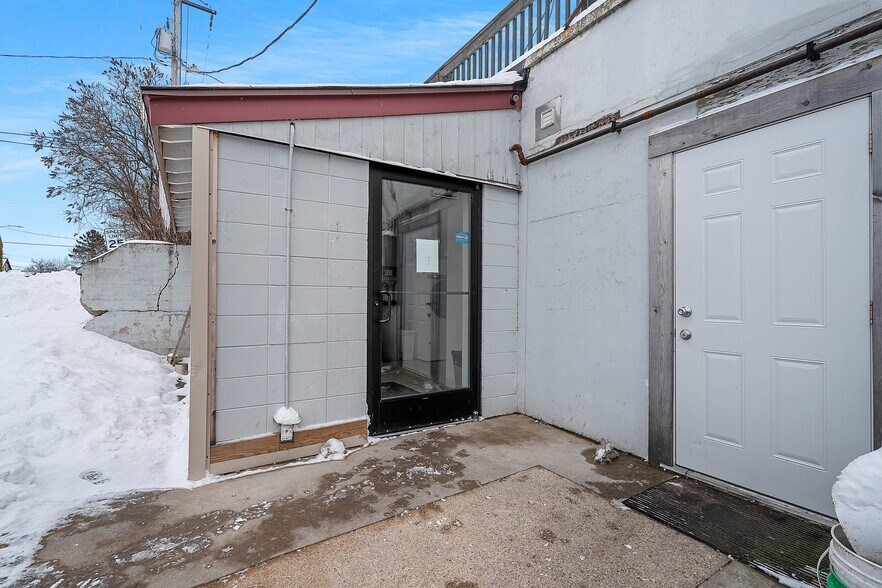 More Photos Of 326 Main St, Wausaukee Bowling Alley For Sale