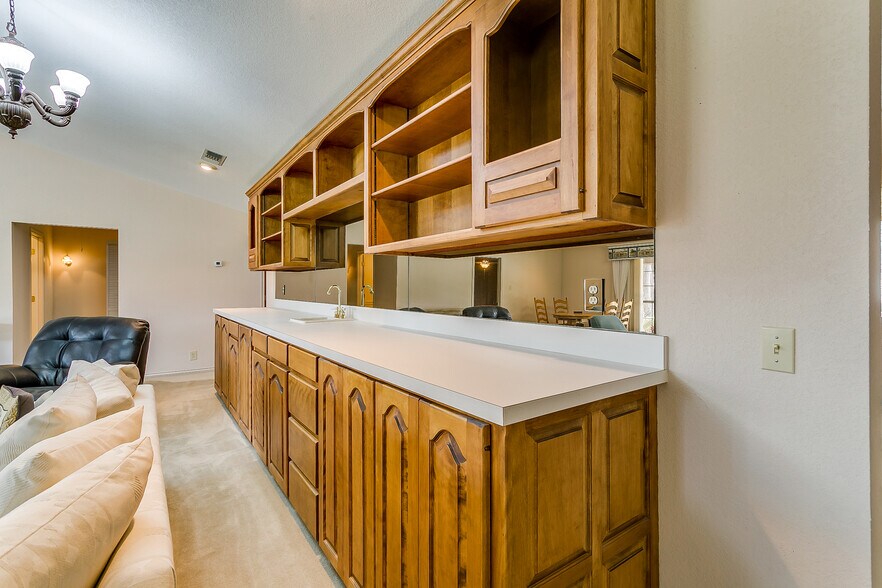 More Photos Of 3433 E Highway 199, Springtown Flex For Sale