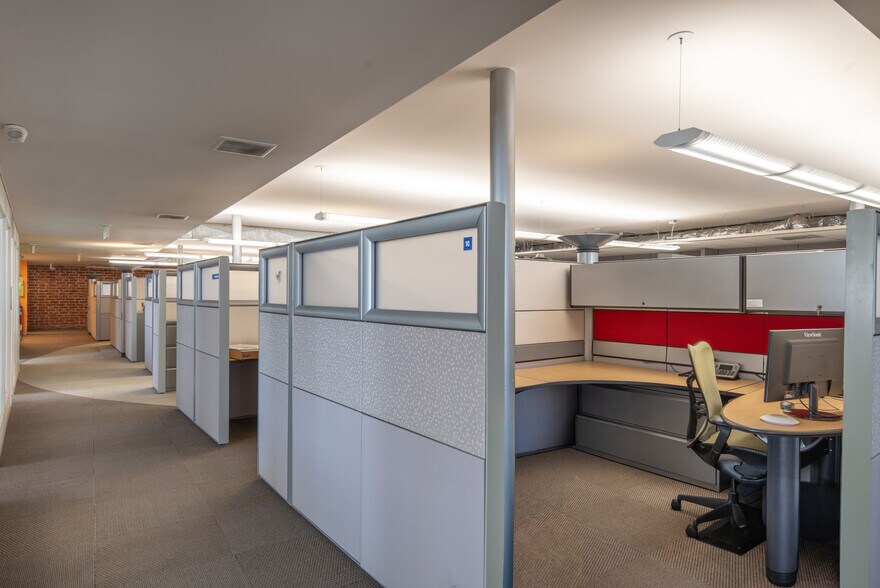 More Photos Of 48 S Chester Ave, Pasadena Office For Sale