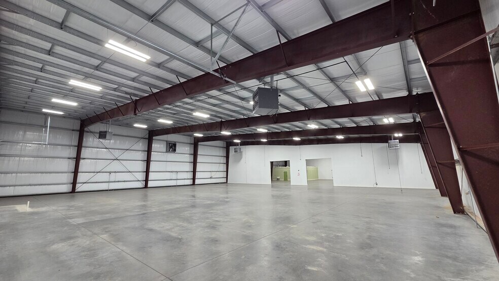 More Photos Of 3663 Southland Dr, Flowery Branch Warehouse For Sale