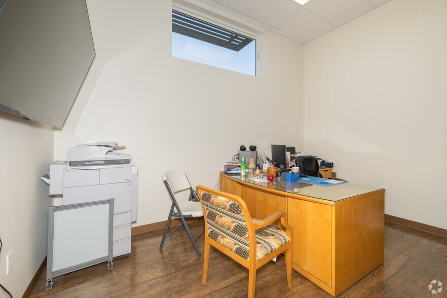 More Photos Of 4395 Business Dr, Cameron Park Self Storage For Sale