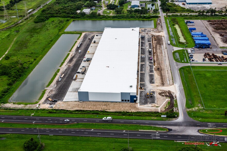 More Photos Of 0 Powell Rd, Gibsonton Unknown For Lease