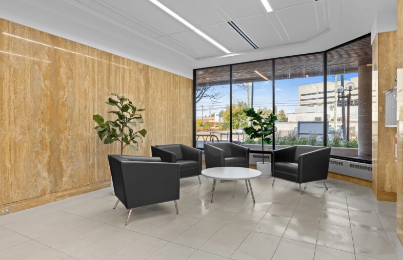 More Photos Of 1431 Merivale Rd, Ottawa Office For Lease