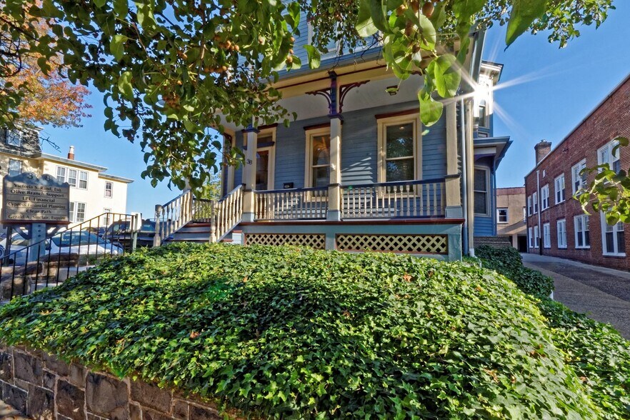 More Photos Of 38 Cooper St, Woodbury Office For Sale