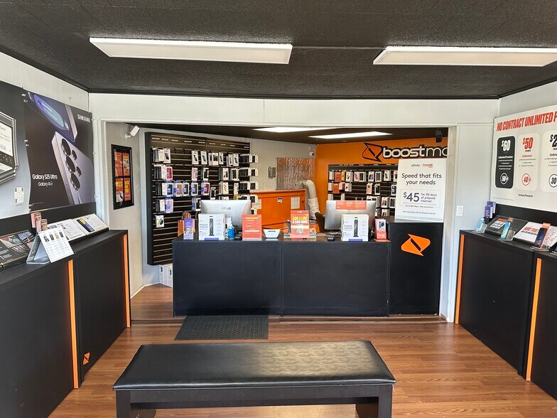 More Photos Of 11 N Virginia Ave, Penns Grove Office For Sale